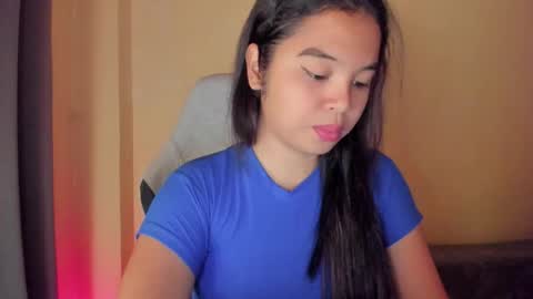 0wwlo0k online show from October 15, 5:40 am