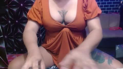  i am trixie im Your Selfsucking Mistress  online show from March 28, 2:13 am