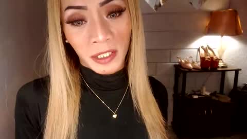 angel online show from April 14, 8:03 pm