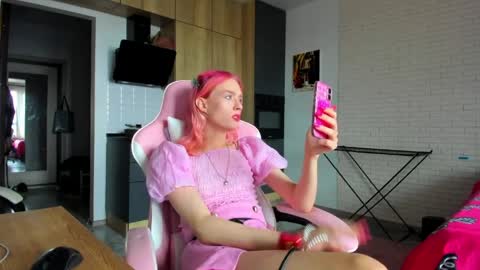 Gaylord online show from April 9, 9:59 am