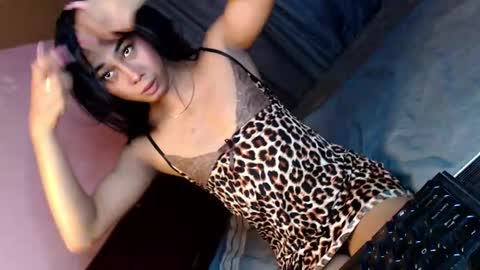 Snapshot of _asiancutie chatting on March 1, 3:43 am _asiancutie online show from March 1, 3:43 am