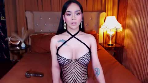 _empressvalerie_ online show from September 28, 9:03 pm