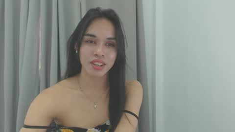 yanie online show from March 4, 11:30 pm