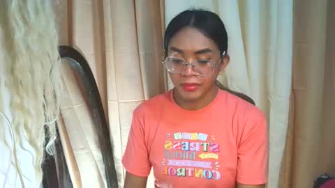 _karie_ online show from October 26, 6:26 pm