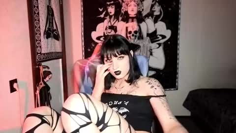 Millisi online show from November 19, 9:26 pm