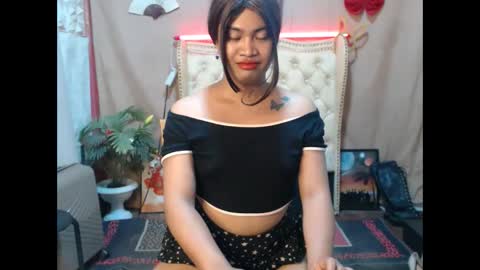 Snapshot of _urmorena_ chatting on October 6, 11:10 am _urmorena_ online show from October 6, 11:10 am