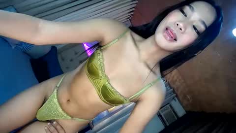 MS. apple online show from January 23, 6:03 pm