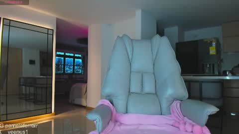 stephany online show from July 26, 2:20 am