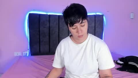 Snapshot of abbysmiitth_ chatting on February 10, 12:29 pm Abby Smith online show from February 10, 12:29 pm