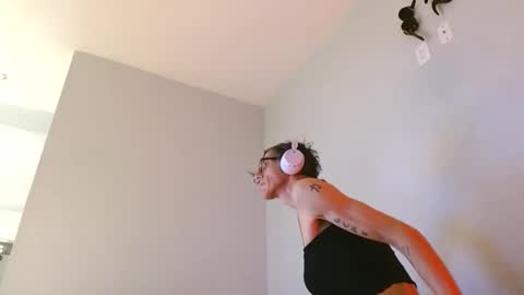 TaylorSexbot online show from March 14, 4:11 pm