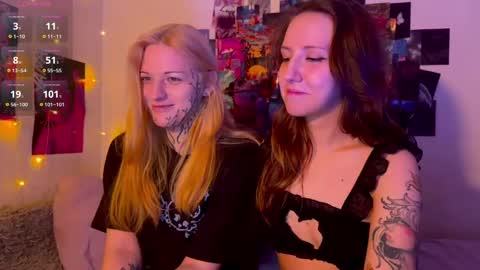 alexalarose online show from April 24, 3:42 am
