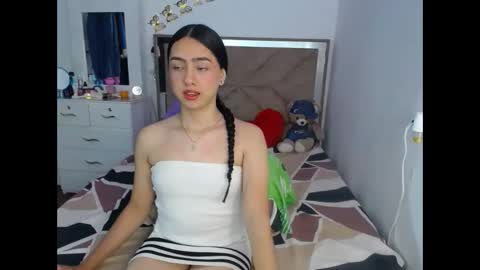 -- ALEXIS -- online show from June 3, 2:57 am