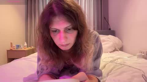 AlicePinkhead online show from March 5, 9:03 am