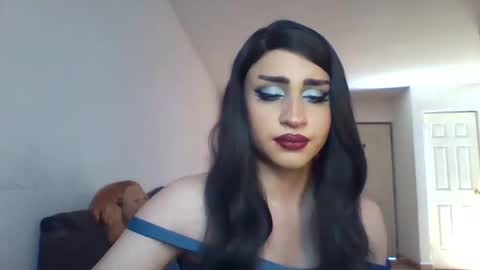 alicesparkle13 online show from May 19, 8:37 pm