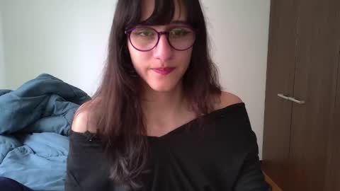 Alice online show from December 7, 7:05 pm