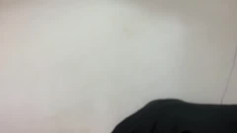 larah online show from November 27, 7:11 am