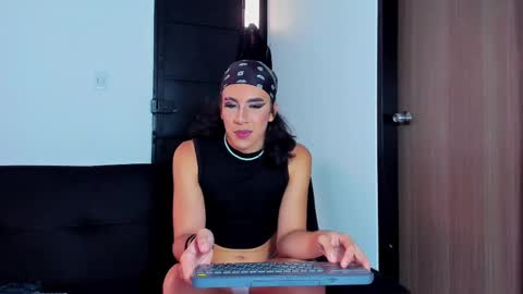 Hazel Bowie online show from March 1, 9:26 pm