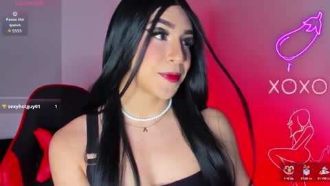 Hazel Bowie online show from October 5, 1:17 am