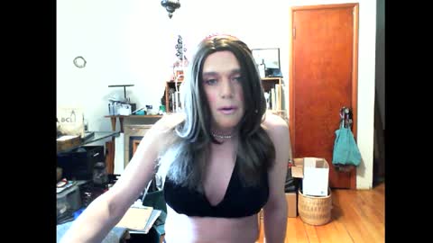 Britney online show from March 5, 6:28 pm