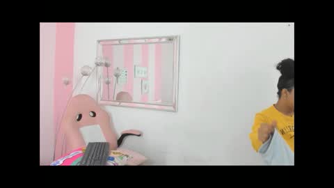 amaia_monroe online show from January 8, 10:08 am