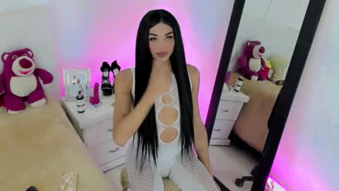 amal_baddel_ online show from October 18, 5:55 am