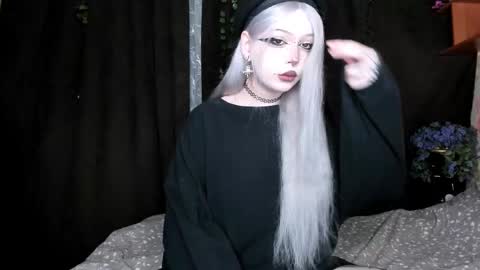 Amelia online show from November 1, 7:44 pm