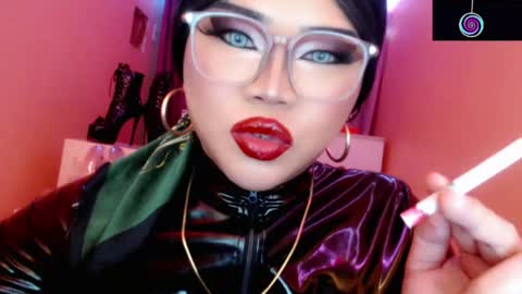 Queen Mireska online show from March 20, 6:09 pm