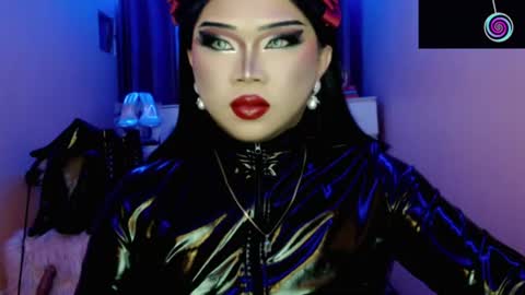 Queen Mireska online show from June 21, 3:26 pm