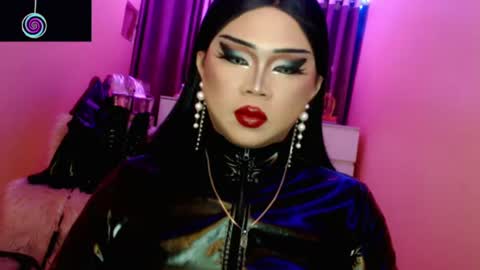 Queen Mireska online show from July 8, 5:49 pm