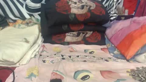 Amuy online show from November 14, 3:20 pm