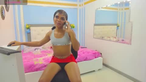 Andrea Castt online show from February 4, 8:35 pm