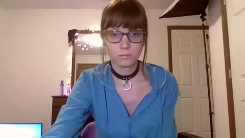 andrea online show from December 12, 3:54 am