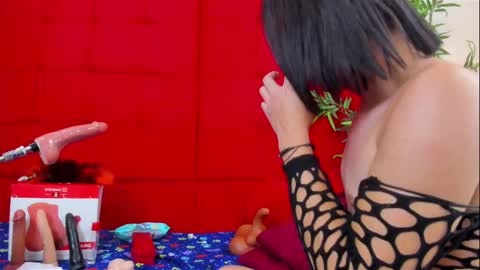 Andrea Hilton online show from February 13, 7:45 am