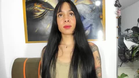 Snapshot of andreaflamel chatting on November 1, 4:32 am ANDREA online show from November 1, 4:32 am