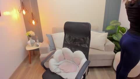 Andre Castaneda online show from March 30, 7:37 pm