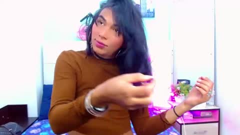 antonela_xx3 online show from January 24, 8:22 pm