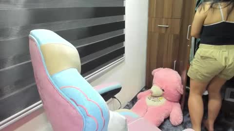 Hello sweeties I am your Baby girl Anya  online show from February 22, 1:14 pm