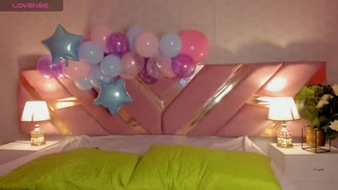 Snapshot of ari_sunshine chatting on January 16, 12:02 am Ari online show from January 16, 12:02 am