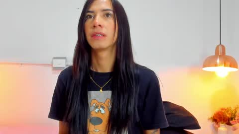 aria_millers1 online show from April 6, 12:16 pm