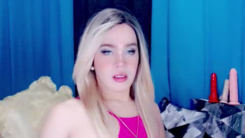 ARIANNE CUMS  online show from February 5, 10:15 pm