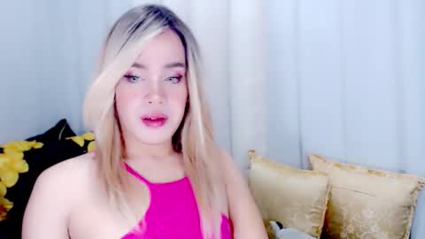 ARIANNE CUMS  online show from March 17, 8:38 am