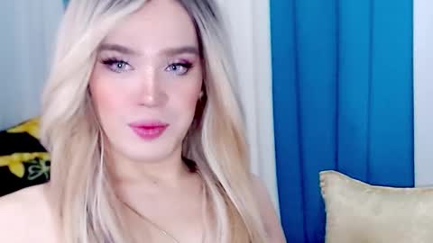 ARIANNE CUMS  online show from March 21, 8:41 am