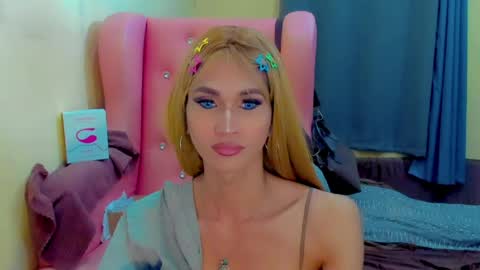 VAL online show from April 7, 6:53 pm