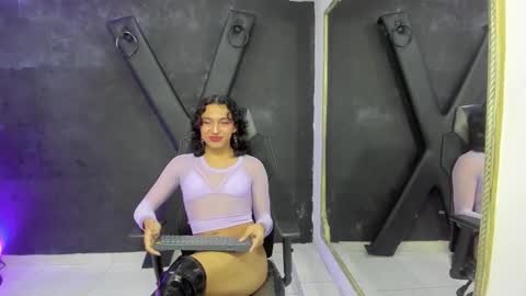 arielbasquiat online show from January 11, 5:58 am