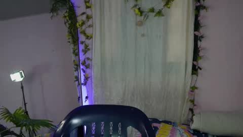 ashley_winhouse online show from April 9, 6:47 pm