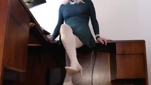 Ashley Ann online show from October 22, 4:20 pm