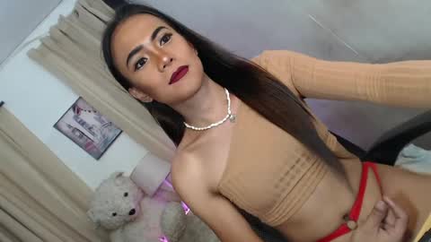 asian_ulysses online show from April 13, 1:26 pm