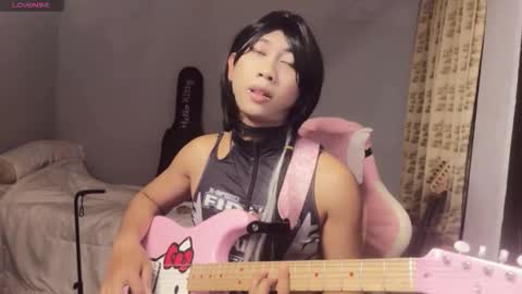 Emi online show from October 24, 4:45 pm