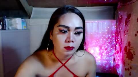 Sofhia online show from October 2, 6:40 pm