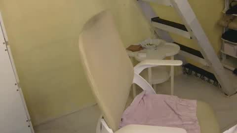 Rhian online show from February 15, 8:02 am